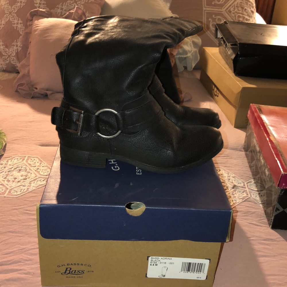 Black boots